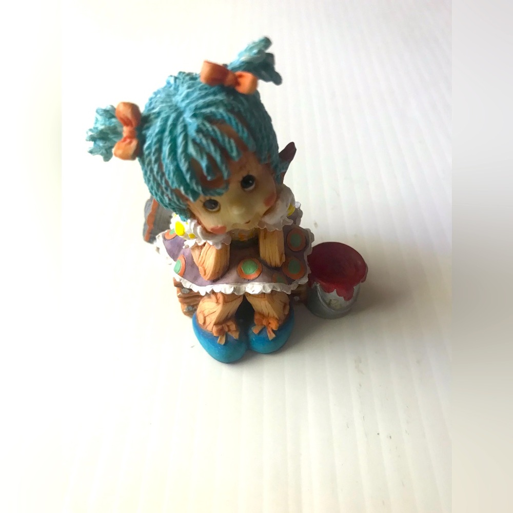 No Strings Attached Collectible Vintage figurine by Enesco